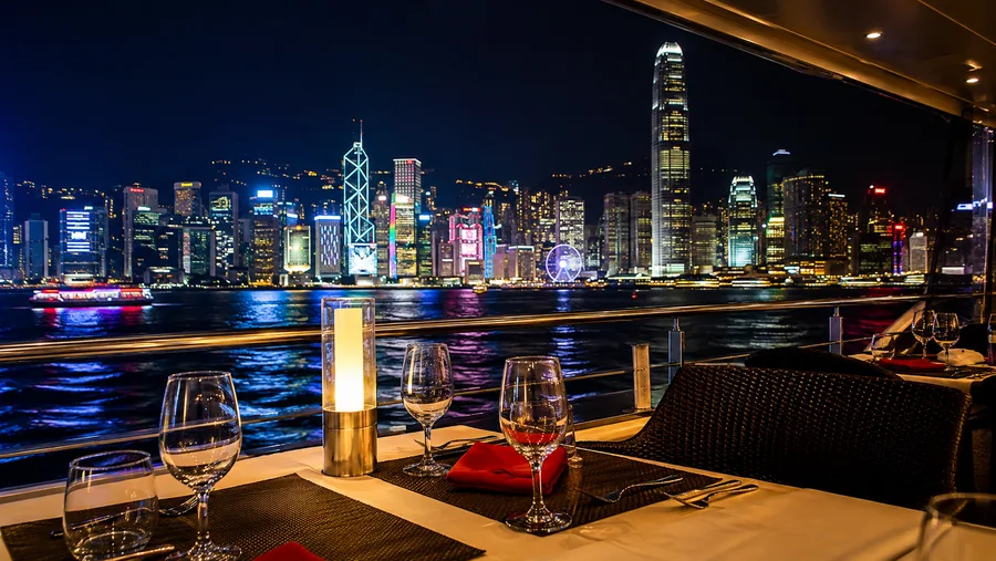 Victoria Harbour Dinner & Night Cruises